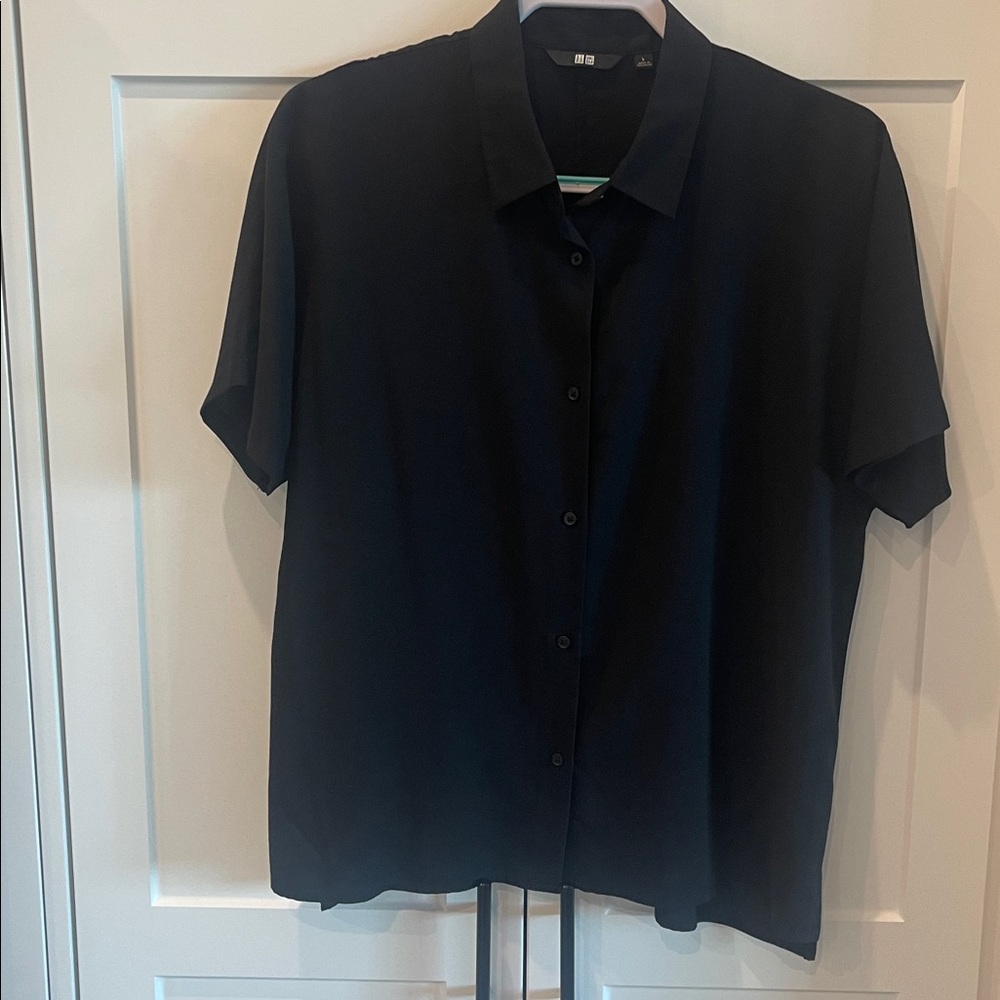 Uniqlo Short Sleeve Rayon Button Up